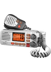 Uniden UM425VHF Marine Radio Receiver